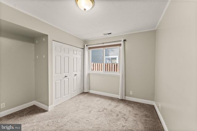 131 EVERGREEN ST, Sterling, VA 20164