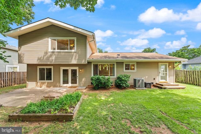 131 EVERGREEN ST, Sterling, VA 20164