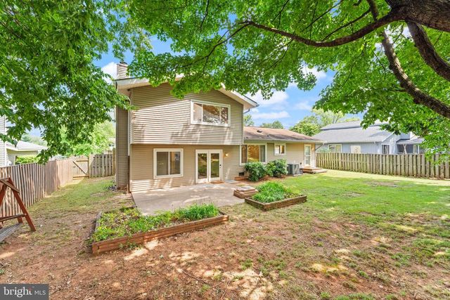 131 EVERGREEN ST, Sterling, VA 20164