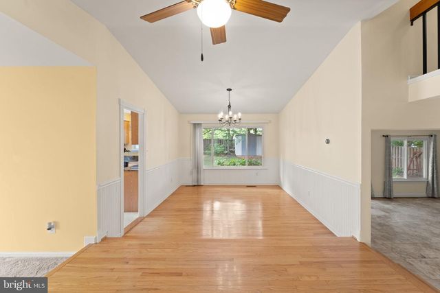 131 EVERGREEN ST, Sterling, VA 20164