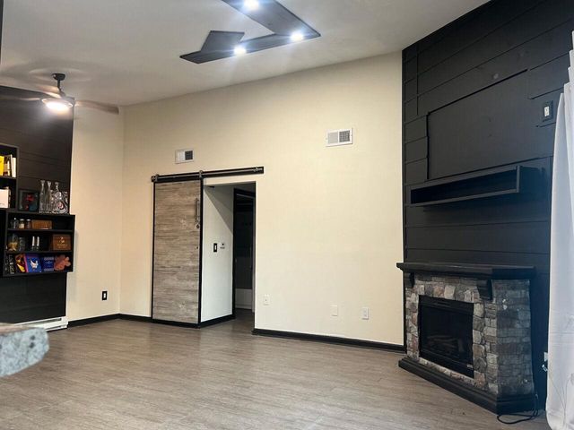 6970 N Raintree COURT #D, Milwaukee, WI 53223