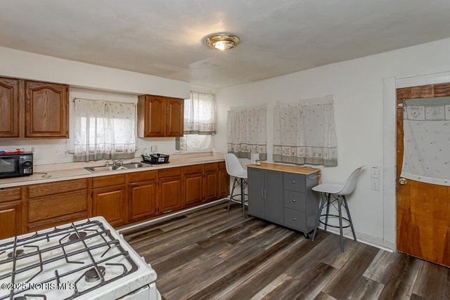 820 N Miller Street, Toledo, OH 43607