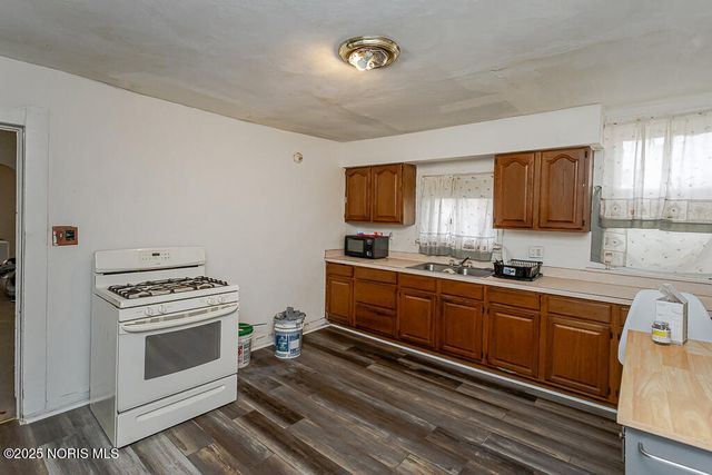 820 N Miller Street, Toledo, OH 43607