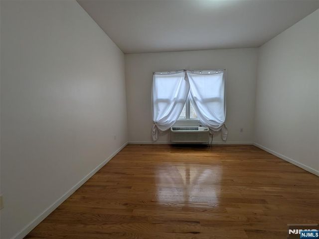 6708 Jackson Street 2, Guttenberg, NJ 07093