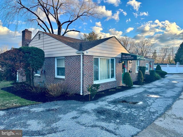 5248 TOWNSHIP LINE RD, Drexel Hill, PA 19026