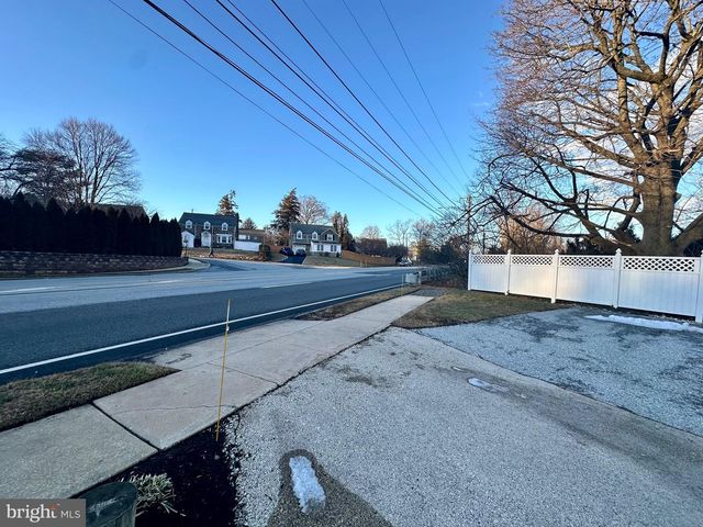 5248 TOWNSHIP LINE RD, Drexel Hill, PA 19026