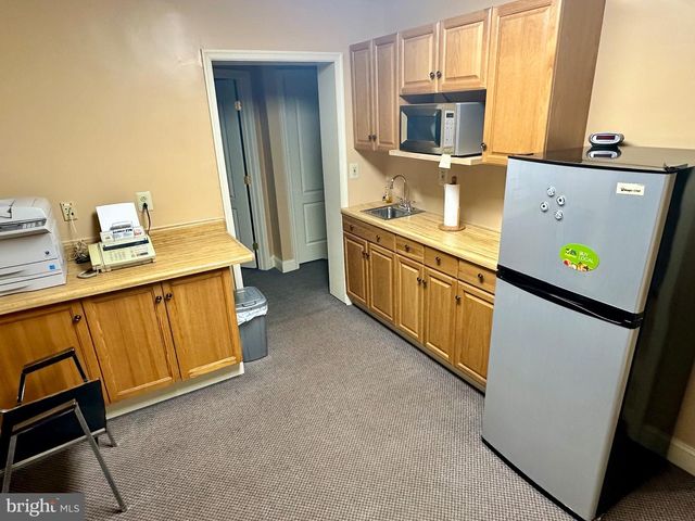 5248 TOWNSHIP LINE RD, Drexel Hill, PA 19026