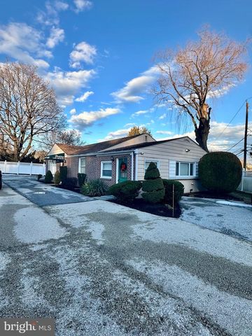 5248 TOWNSHIP LINE RD, Drexel Hill, PA 19026