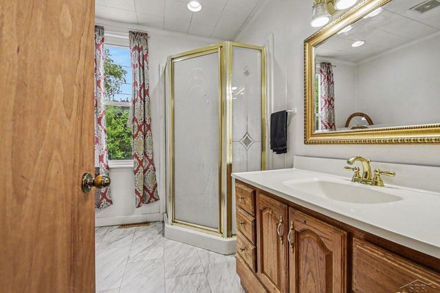 1009 22nd Street, Bay City, MI 48708