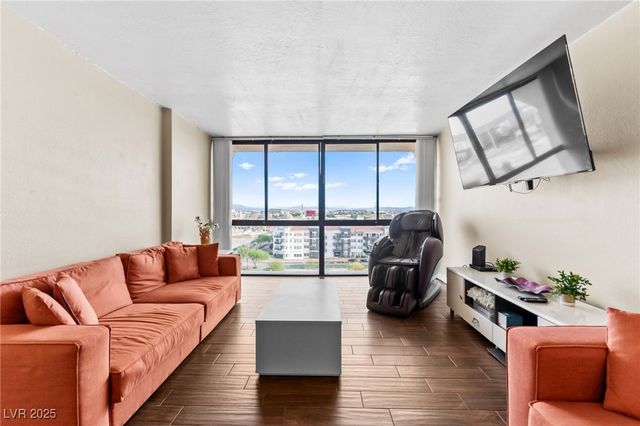 3930 University Center Drive 908, Las Vegas, NV 89119