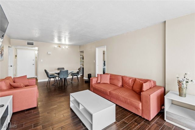 3930 University Center Drive 908, Las Vegas, NV 89119