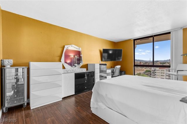 3930 University Center Drive 908, Las Vegas, NV 89119