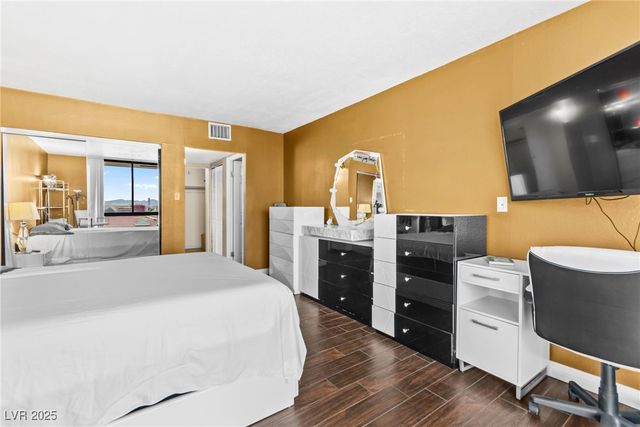 3930 University Center Drive 908, Las Vegas, NV 89119