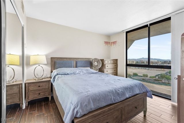 3930 University Center Drive 908, Las Vegas, NV 89119