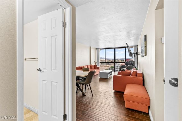 3930 University Center Drive 908, Las Vegas, NV 89119