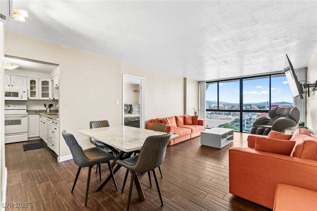 3930 University Center Drive 908, Las Vegas, NV 89119