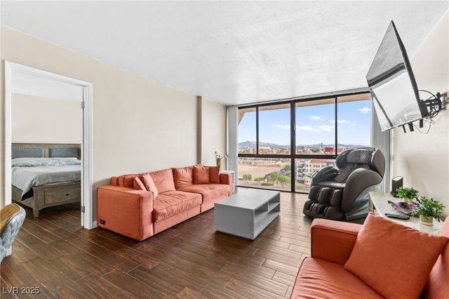 3930 University Center Drive 908, Las Vegas, NV 89119