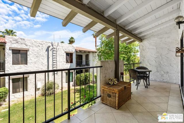 1050 E Ramon Road 15, Palm Springs, CA 92264