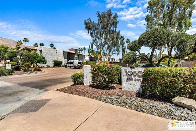 1050 E Ramon Road 15, Palm Springs, CA 92264