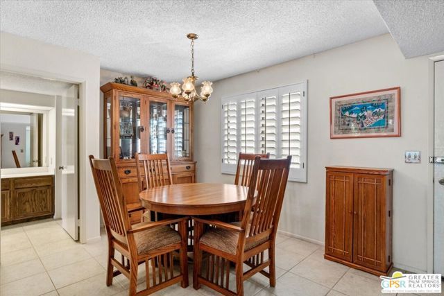 1050 E Ramon Road 15, Palm Springs, CA 92264