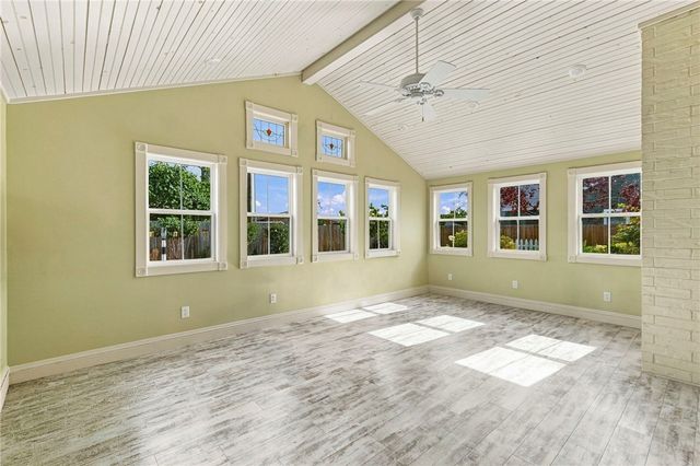 2505 W Orleans Drive, Rogers, AR 72758