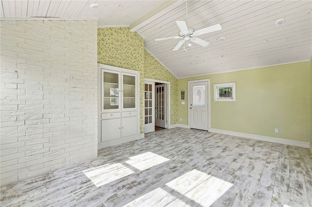2505 W Orleans Drive, Rogers, AR 72758