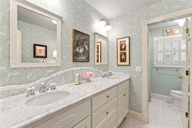 2505 W Orleans Drive, Rogers, AR 72758
