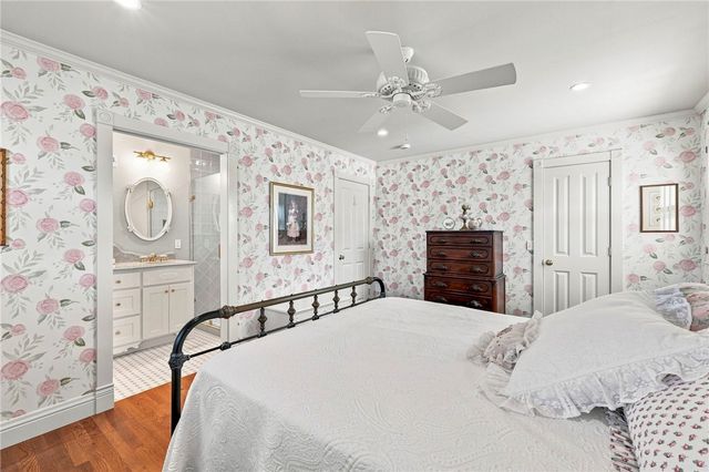 2505 W Orleans Drive, Rogers, AR 72758