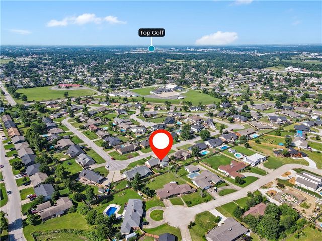 2505 W Orleans Drive, Rogers, AR 72758