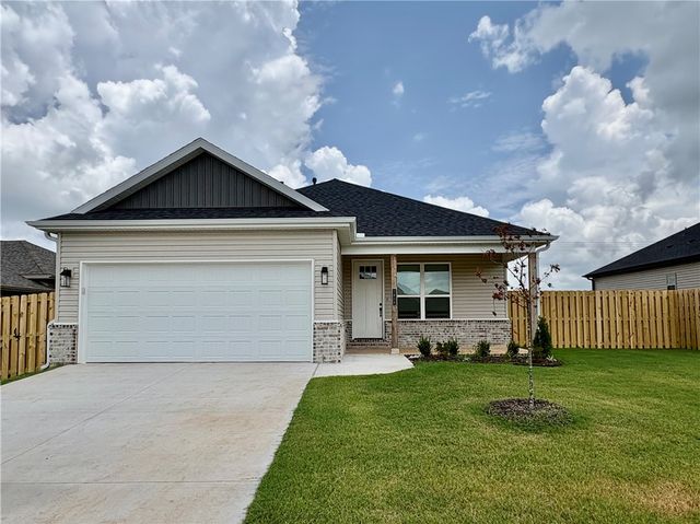 1808 Bugg Street, Pea Ridge, AR 72751