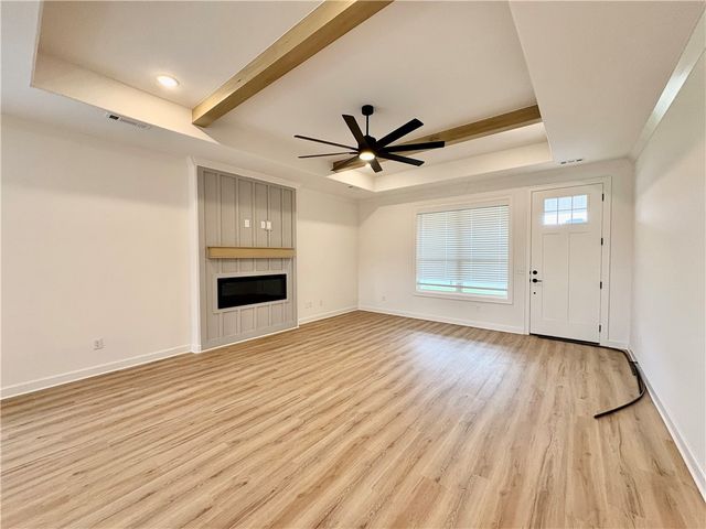 1808 Bugg Street, Pea Ridge, AR 72751