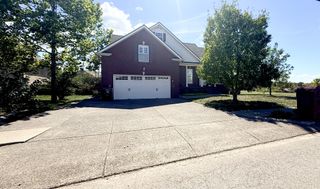 185 Stanley Dr, Gallatin, TN 37066