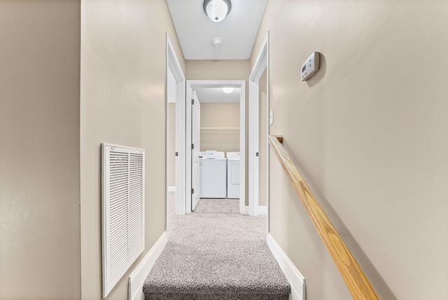 1761 Spring Water Dr Apt B, Clarksville, TN 37040