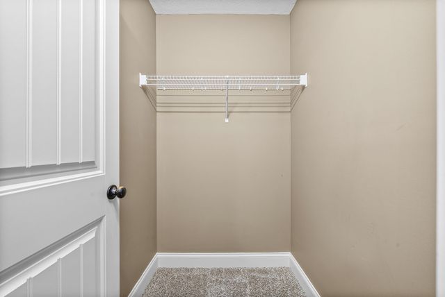 1761 Spring Water Dr Apt B, Clarksville, TN 37040