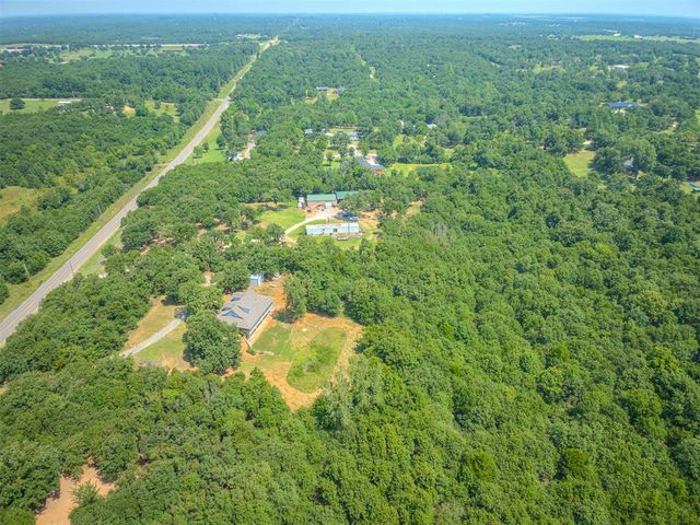 9424 S Triple X Road, Choctaw, OK 73020