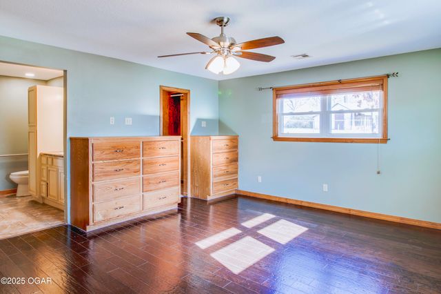 4101 College View Drive, Joplin, MO 64801