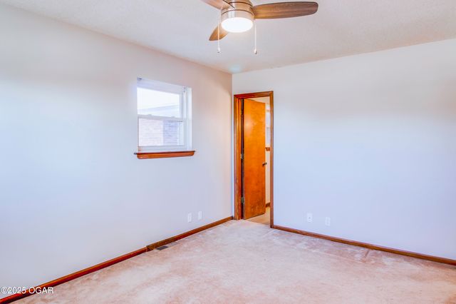 4101 College View Drive, Joplin, MO 64801