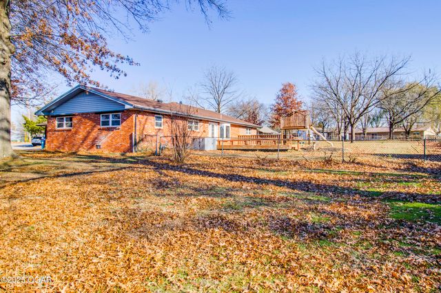 4101 College View Drive, Joplin, MO 64801