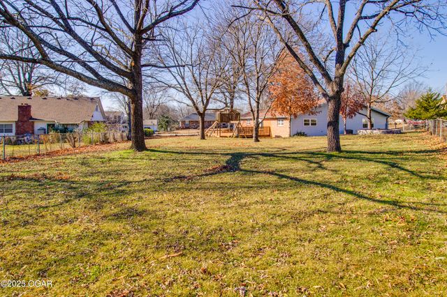 4101 College View Drive, Joplin, MO 64801