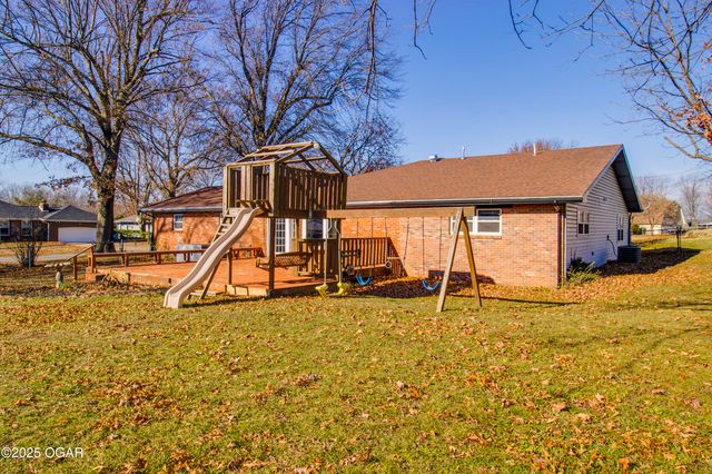 4101 College View Drive, Joplin, MO 64801