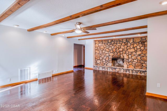 4101 College View Drive, Joplin, MO 64801