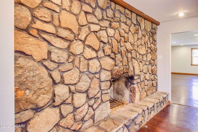 4101 College View Drive, Joplin, MO 64801