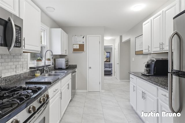 6866 Adaside Drive, Ada, MI 49301