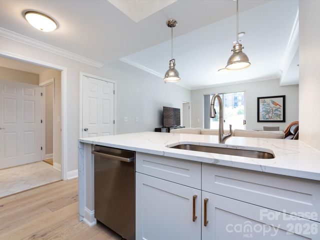 300 W 5th Street 248, Charlotte, NC 28202