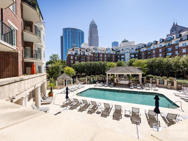 300 W 5th Street 248, Charlotte, NC 28202