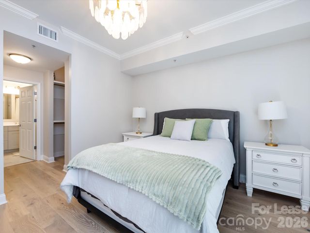 300 W 5th Street 248, Charlotte, NC 28202