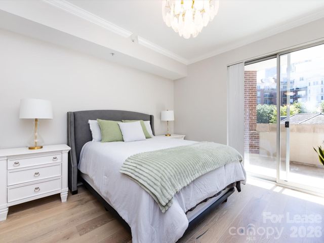 300 W 5th Street 248, Charlotte, NC 28202