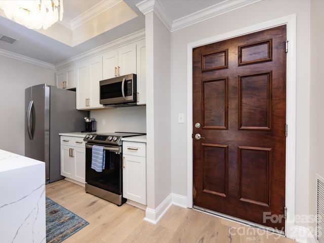 300 W 5th Street 248, Charlotte, NC 28202