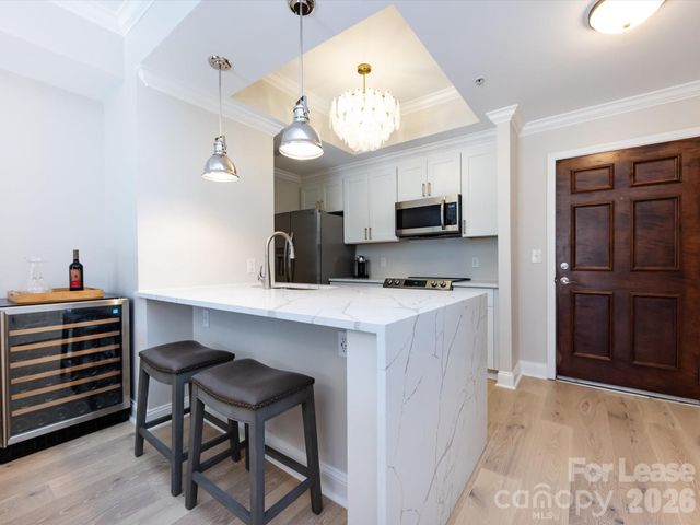 300 W 5th Street 248, Charlotte, NC 28202