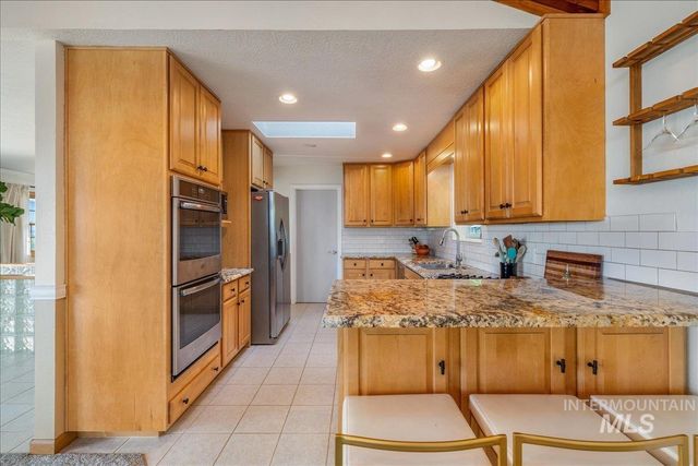 2624 N Hillway Dr, Boise, ID 83702